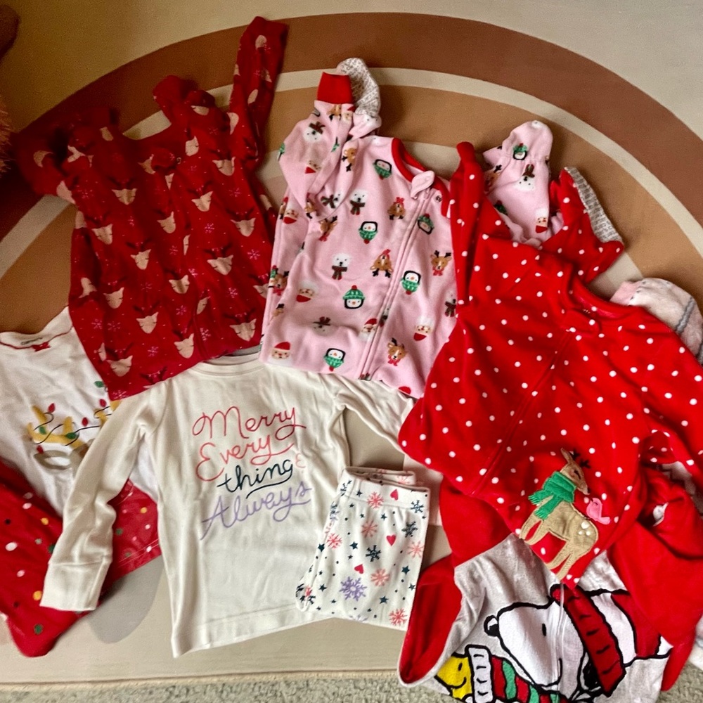 2t girls Christmas pajama lot